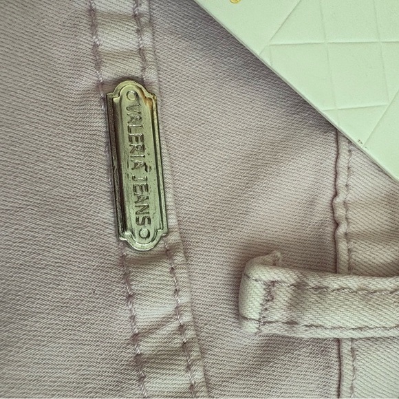 Valeria Jeans, Distressed, Pink, Size 3/4, Silver Accents, NWT - Picture 3 of 5